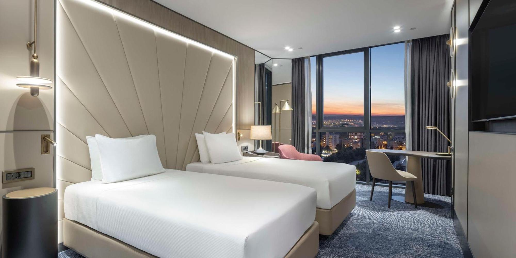 מלון Doubletree By Hilton שנליאורפה מראה חיצוני תמונה