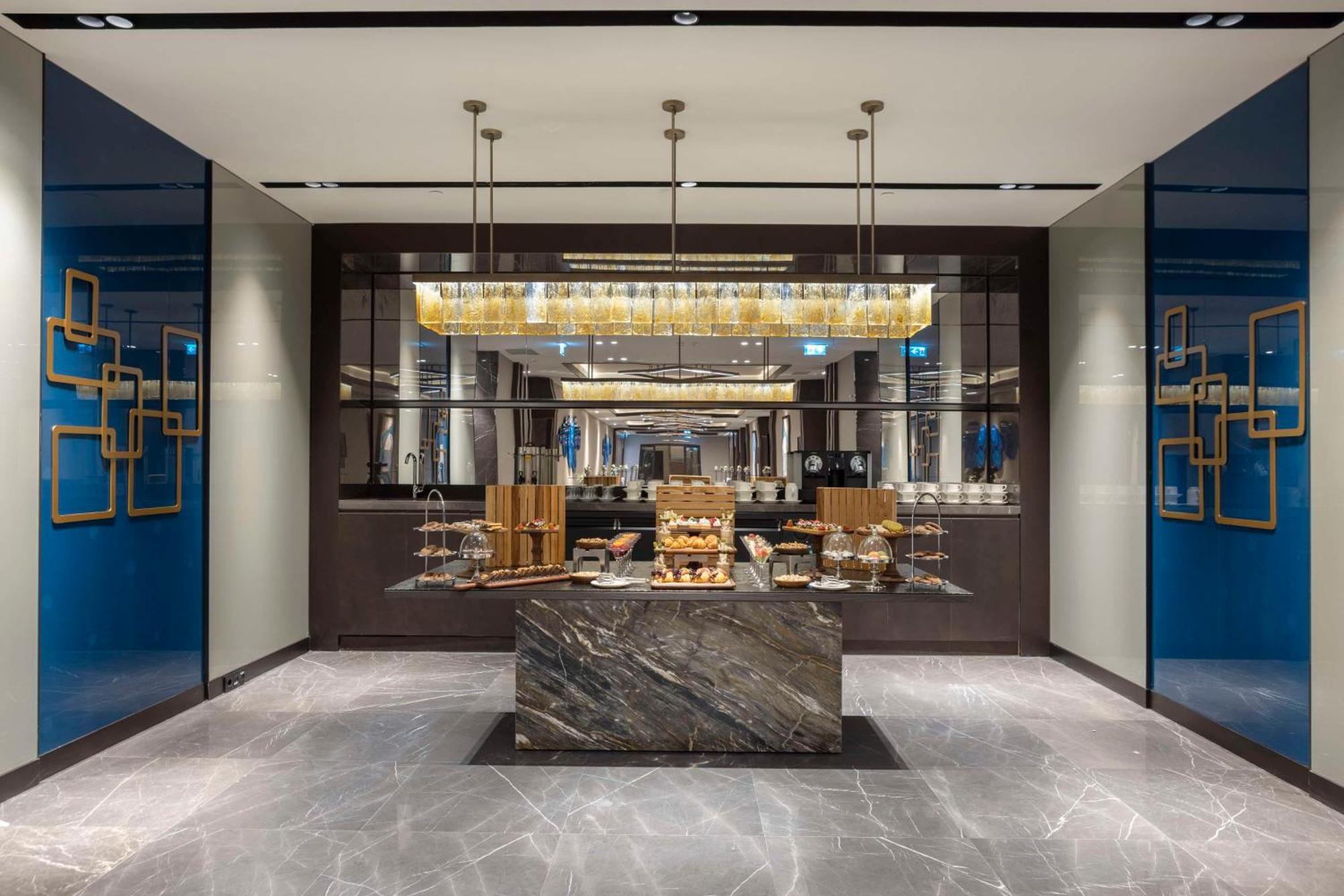 מלון Doubletree By Hilton שנליאורפה מראה חיצוני תמונה